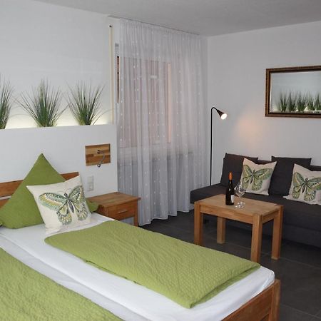 Weingut Manuel Sauer Hotel Nordheim am Main Ngoại thất bức ảnh